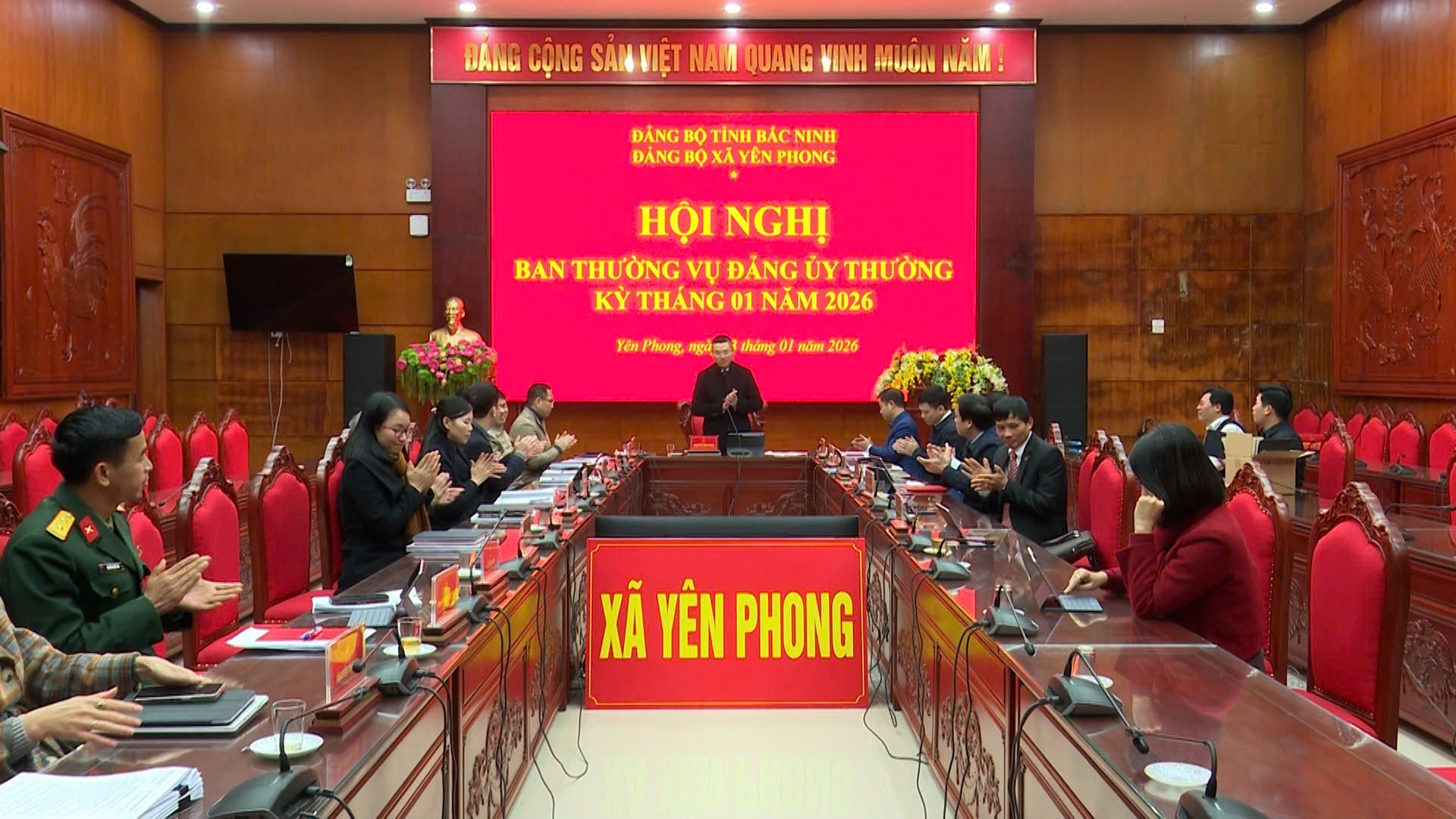 HỌP BAN THƯỜNG VỤ KHÔNG GIẤY TỜ